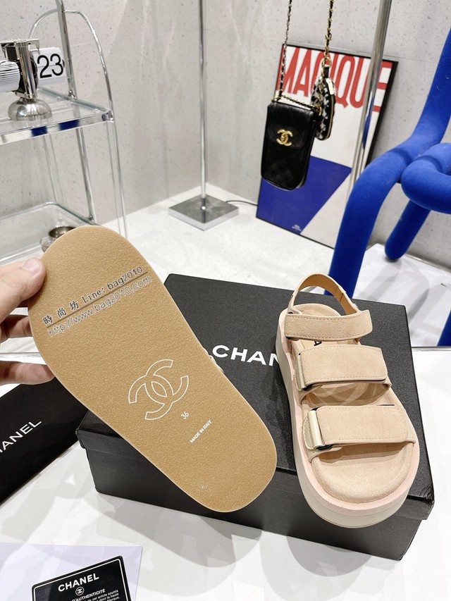 Chanel高版本香奈兒2022春夏最新厚底魔術扣涼鞋 魔術貼女款沙灘涼鞋 dx2663